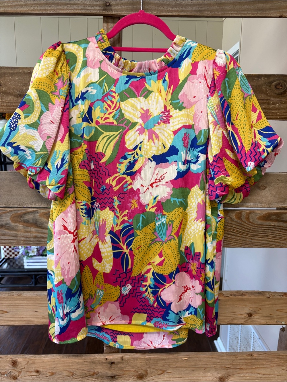 JODIFL Multicolor Floral Puff-Sleeve Blouse NWT